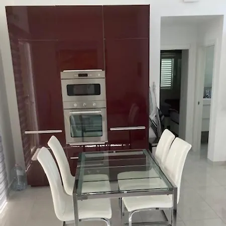 Gelegen Luxebungalow Prázdninový dům