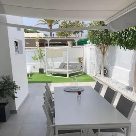 Prázdninový dům Gelegen Luxebungalow Playa del Inglés